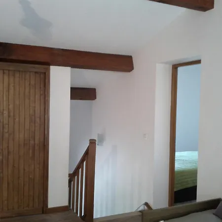 Vue 400m Plages Et Commerces Calme Confort Pour 6 A 8 Personnes Soins De Remise En Forme Possible * Propriano (Corsica)