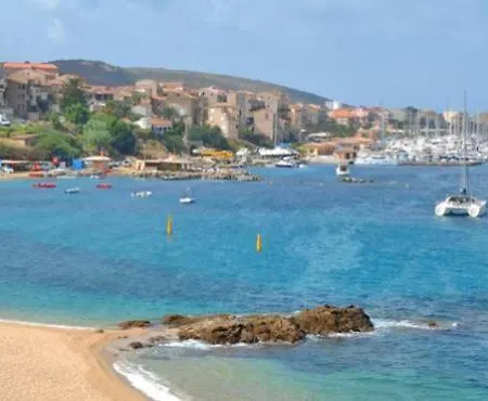 Vue 400m Plages Et Commerces Calme Confort Pour 6 à 8 Personnes Soins De Remise En Forme Possible * Propriano (Corsica)