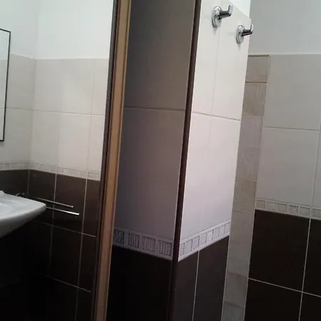 Vue 400m Plages Et Commerces Calme Confort Pour 6 A 8 Personnes Soins De Remise En Forme Possible Villa *