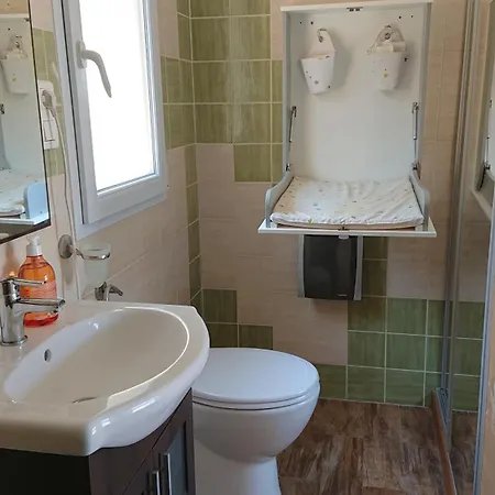 Vue 400m Plages Et Commerces Calme Confort Pour 6 A 8 Personnes Soins De Remise En Forme Possible Villa *