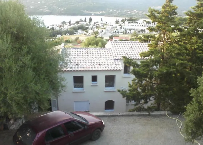 Vue 400m Plages Et Commerces Calme Confort Pour 6 A 8 Personnes Soins De Remise En Forme Possible *