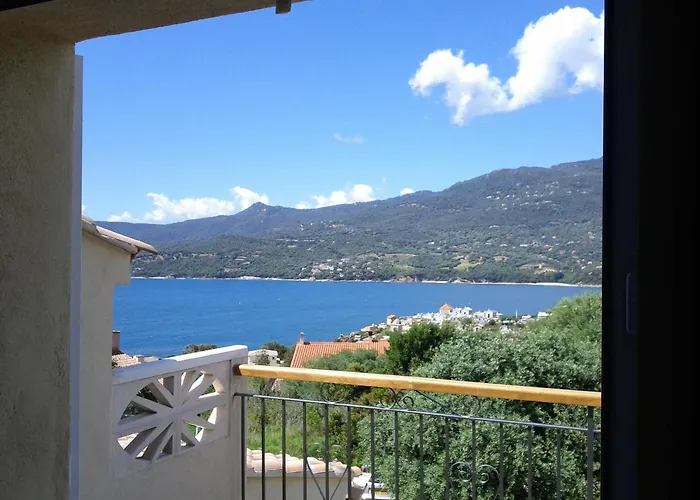 Vue 400m Plages Et Commerces Calme Confort Pour 6 à 8 Personnes Soins De Remise En Forme Possible Villa *