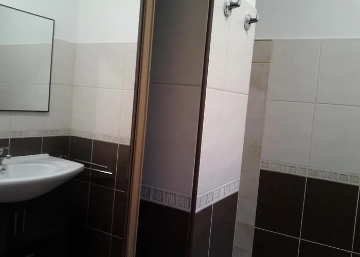 Vue 400m Plages Et Commerces Calme Confort Pour 6 A 8 Personnes Soins De Remise En Forme Possible Villa *